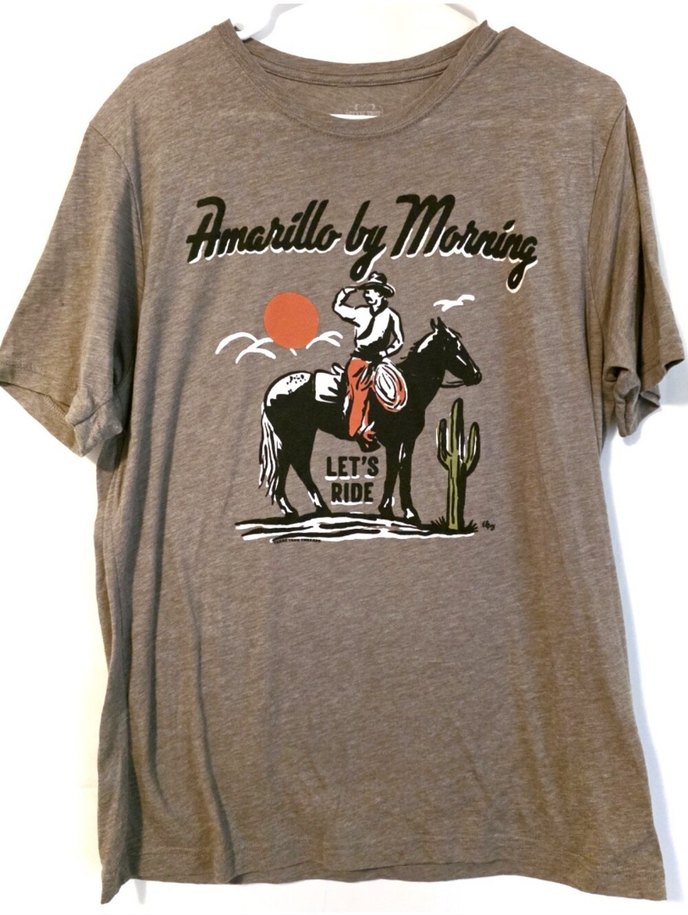 TEXAS TRUE THREADS Amarillo By Morning Graphic Tee L